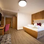 Felsners & Restaurant 4*