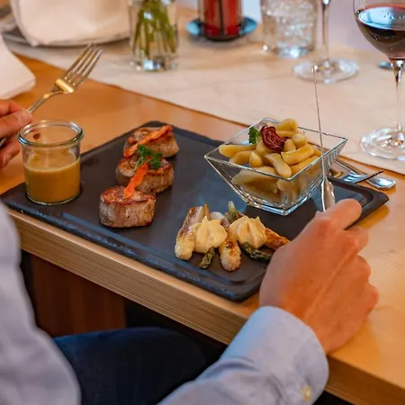 Felsners & Restaurant 4* Haus im Ennstal